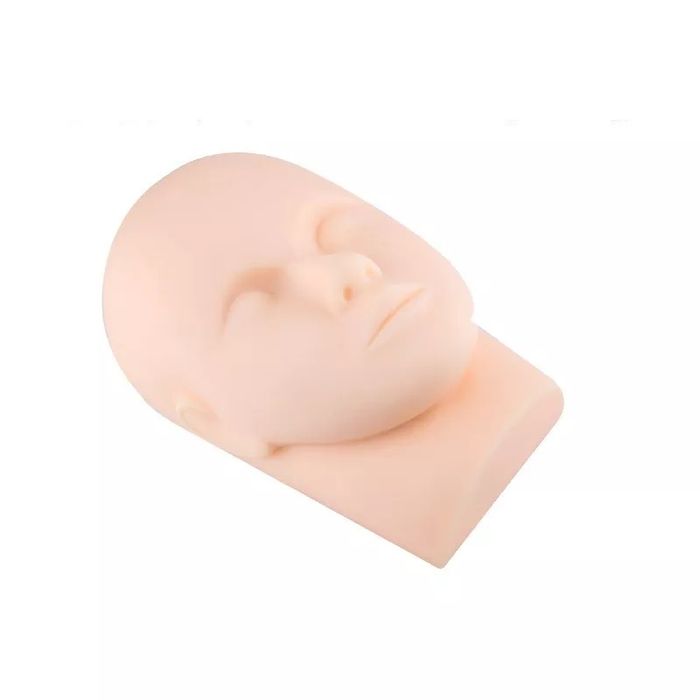 Тренировъчна глава/манекен за мигли /миглопластика