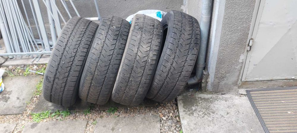 Anvelope de Iarna Davanti 235/65/R17