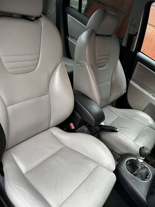Vand / dezmembrez Ford Mondeo ST V6 3.0 benzina