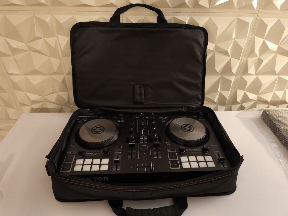 Consola Traktor S2 MK3