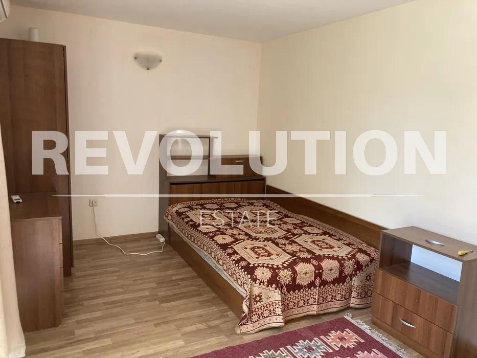 Дава се под наем Къща в Варна, Виница - 270 кв.м за 900 € - Снимка #11