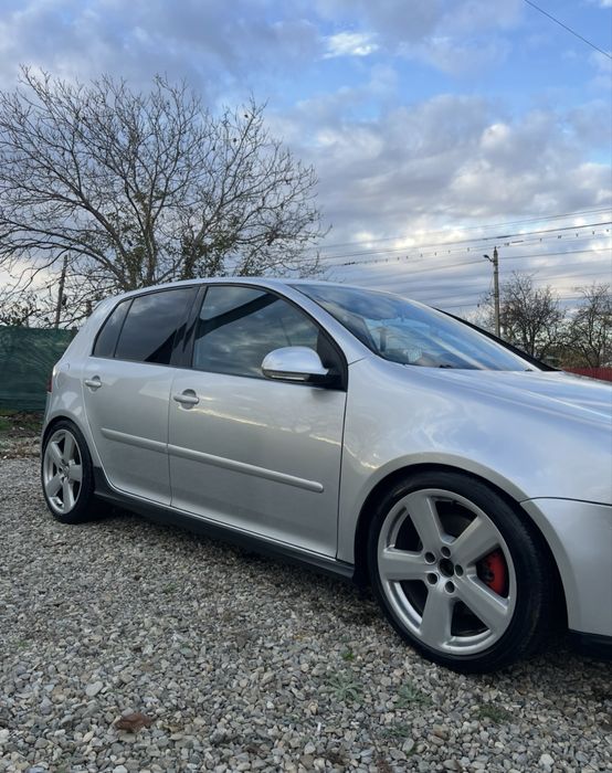 Vand Golf 5 GTI, impecabil