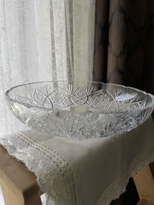 Продам изящную вазу для фруктов б/у .