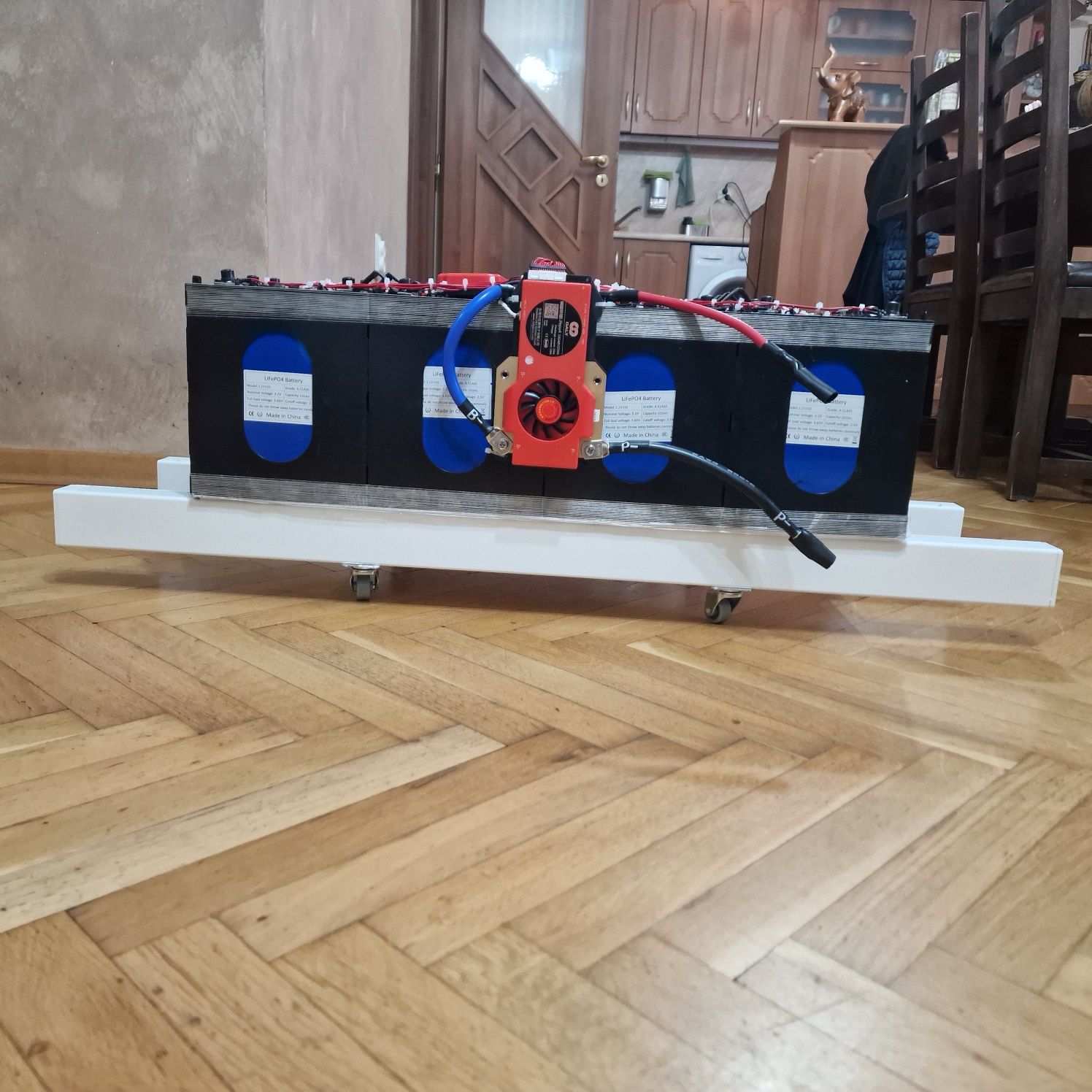 НОВ! 12V 320A lifepo4.Литиев акумулатор 4Kw. кемпер каравана соларни