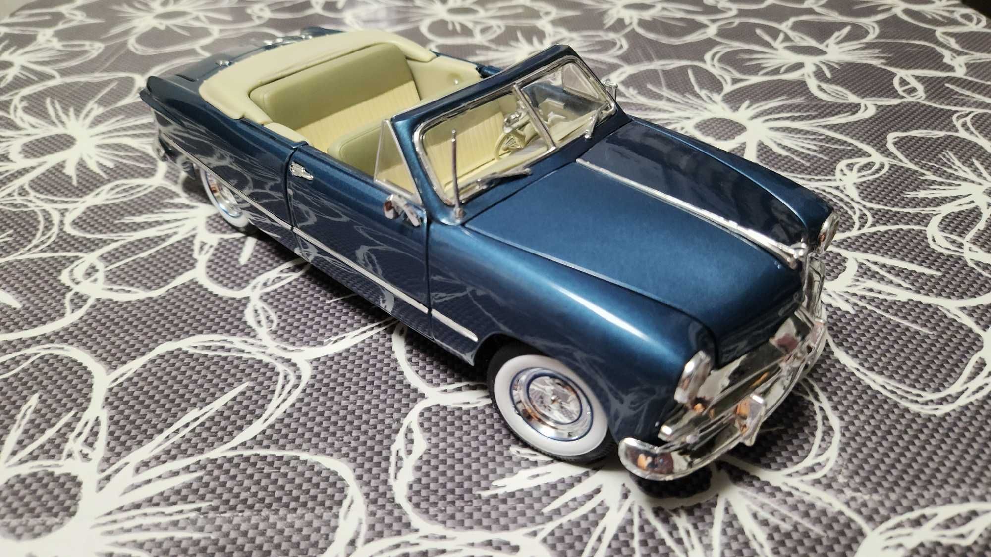 Ford Convertible 1949 macheta Maisto la scara 1:18