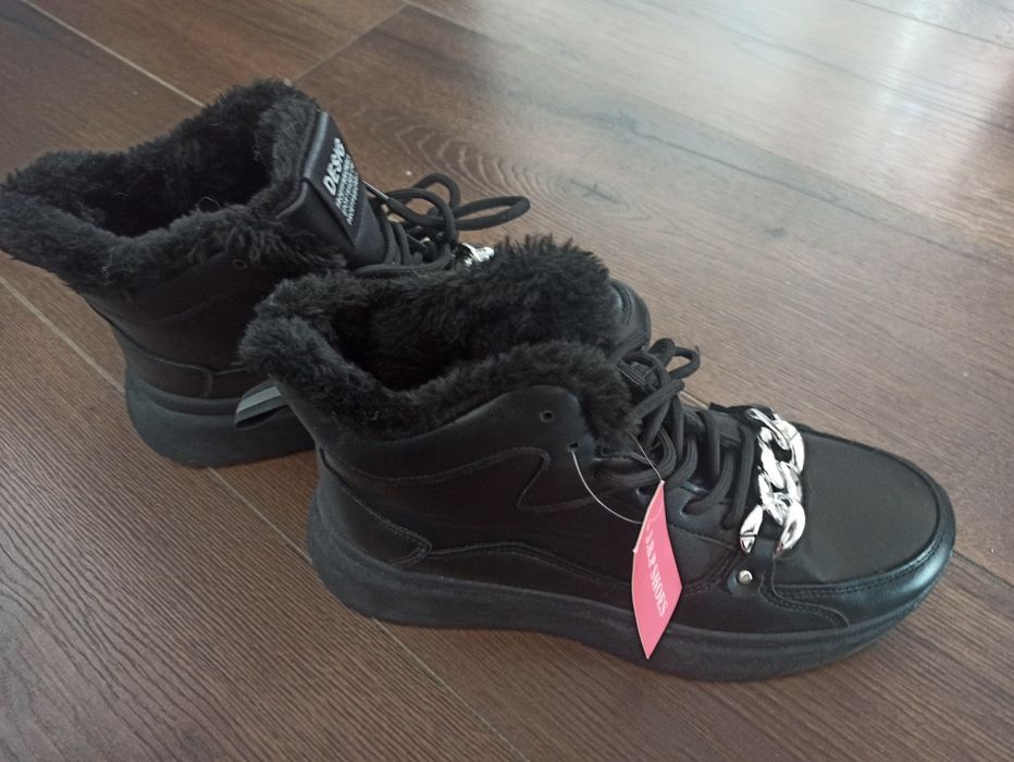 Geaca piele M/L și ghete Nr 39