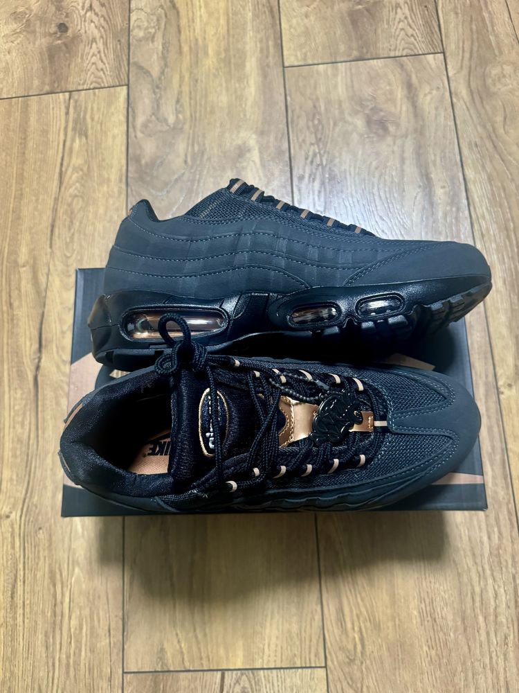 Nike Air Max 95 x Syna World