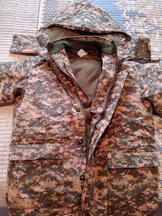 Продам  новую зимнюю форму в целофане