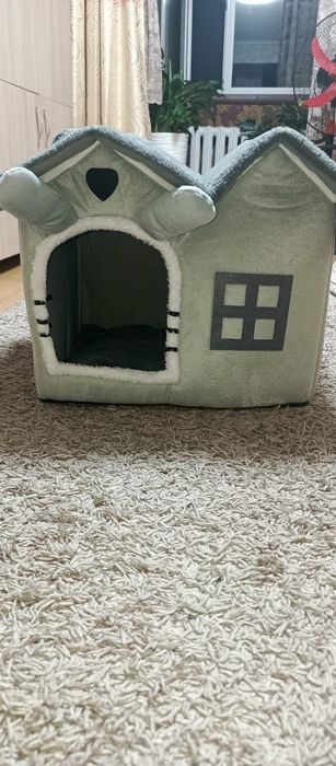 Продам домик . Кошки или маленькой собаки.