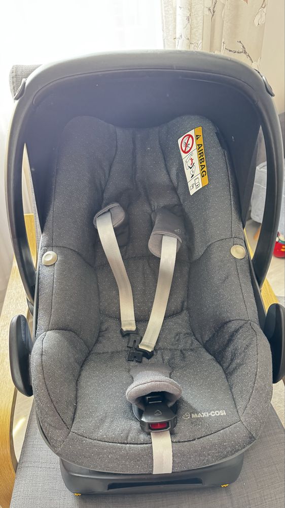 Scoica Maxi Cosi si baza iso-fix