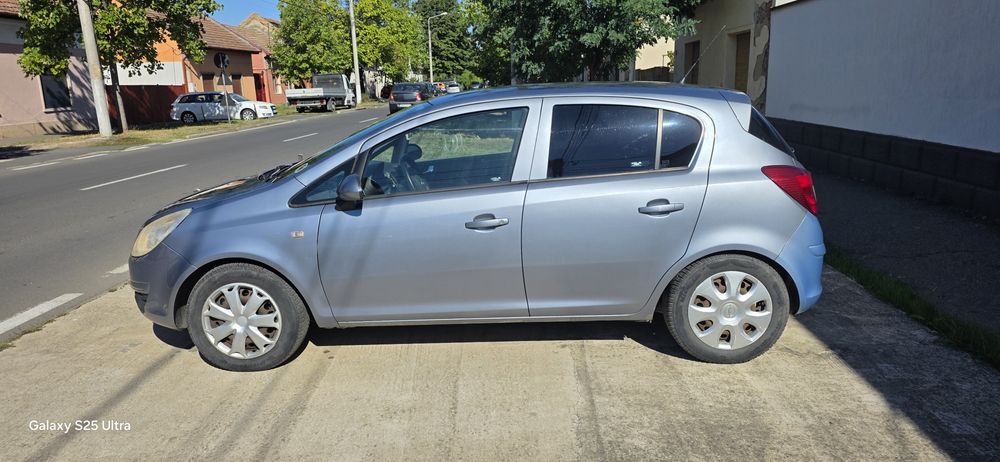 Opel CORSA D 2008