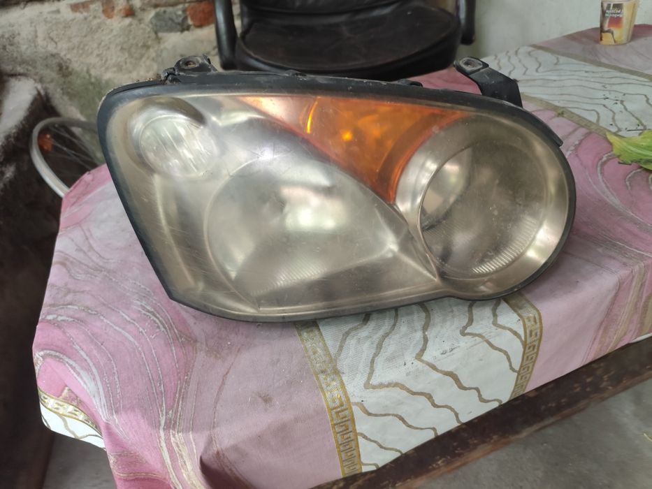 Десен фар за subaru impreza 2001  и нагоре