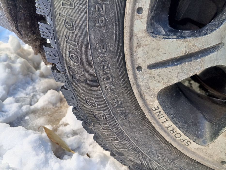 Продам комплект колес на 13