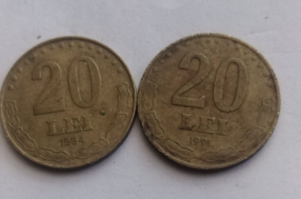 Vând doua monede de 20 lei cu Ștefan cel Mare din 1991 și 1994
