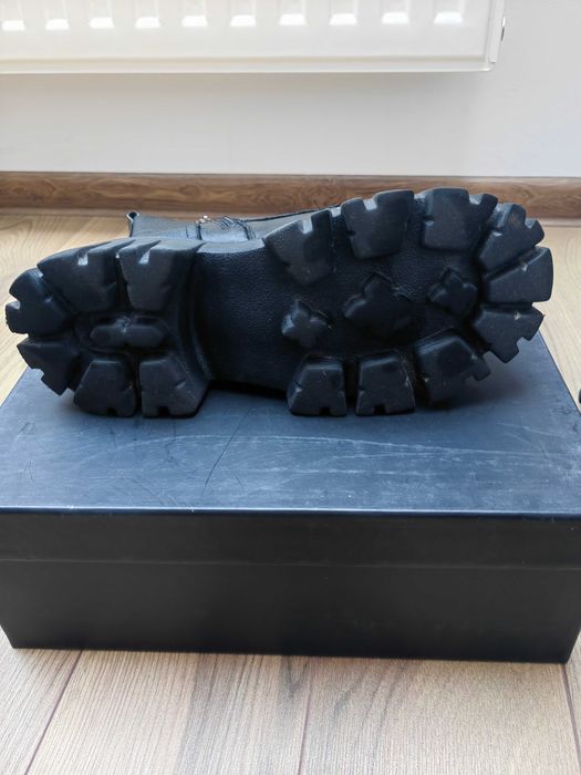 Ghete piele fete negre