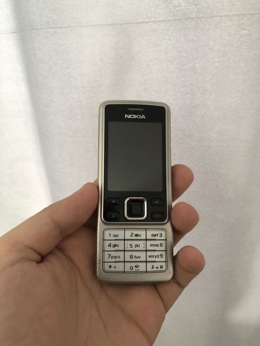 Nokia 6300.