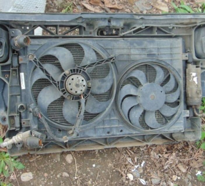 Vând piese VW Golf 4