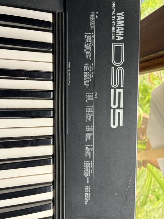 Yamaha DS55 synthesizer