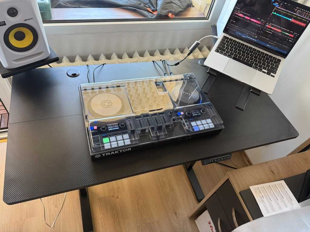 Native Instruments Traktor Kontrol S4 MK3 Чисто нов,Гаранция,Decksaver