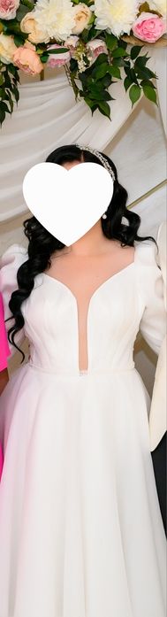 Rochie mireasa în stare impecabila curățată profesional