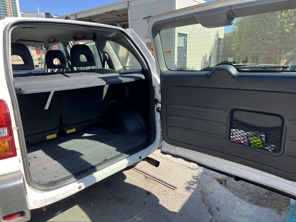 Vand Toyota RAV 4  1.8 benzina