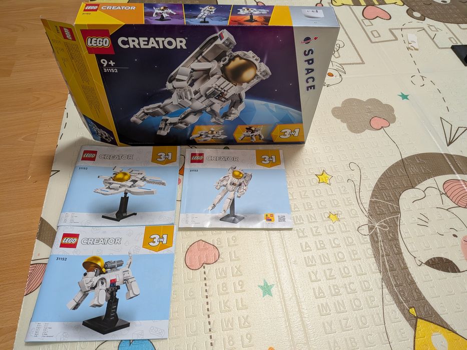 LEGO Creator 3 in 1 Astronaut