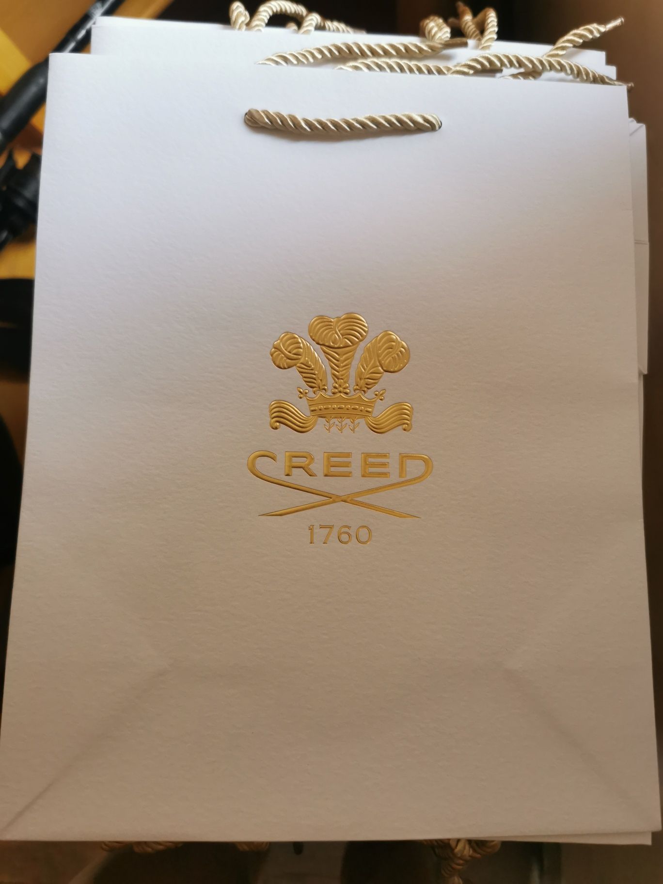 Creed подаръчни торбички на марката,