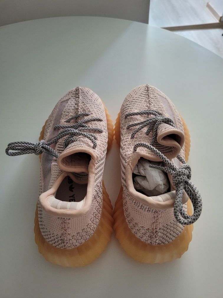 Adidas yeezy roz dama, marimea 38