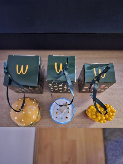 Ornament globulet cadou Craciun Mc Donalds 2025