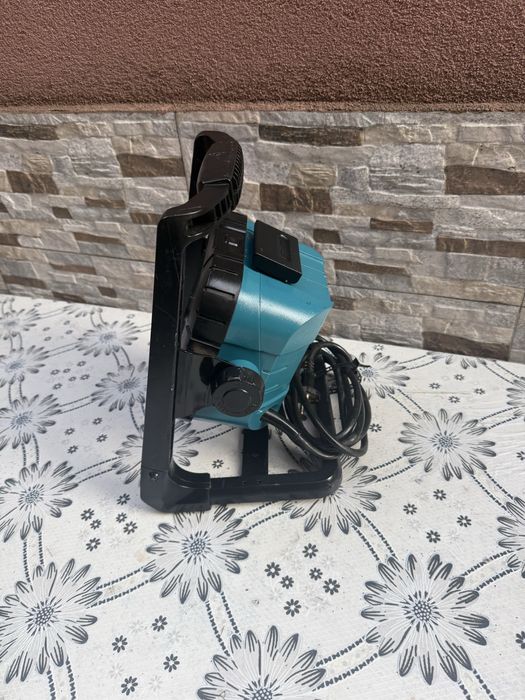 Акумулаторен фенер MAKITA DEADML805, 14,4 / 18 V,