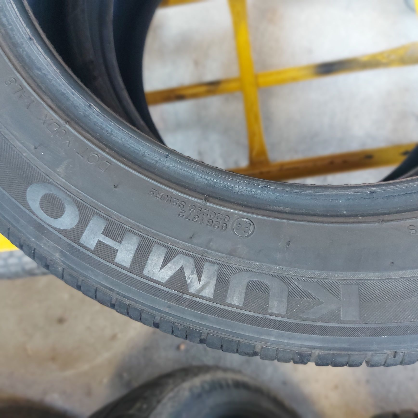 205/55/17"kumho 2бр.гуми