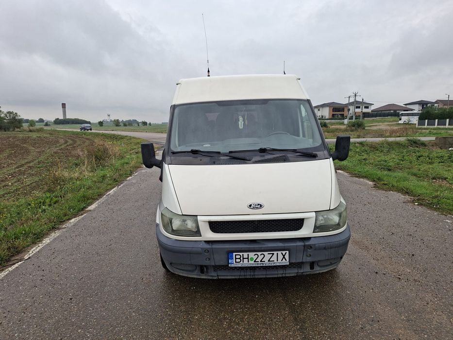 Vând Ford Tranzit 8+1 locuri