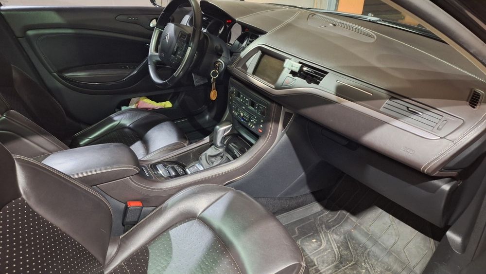 Citroen C5 x7 3.0 HDI V6 automat hydractive 3+