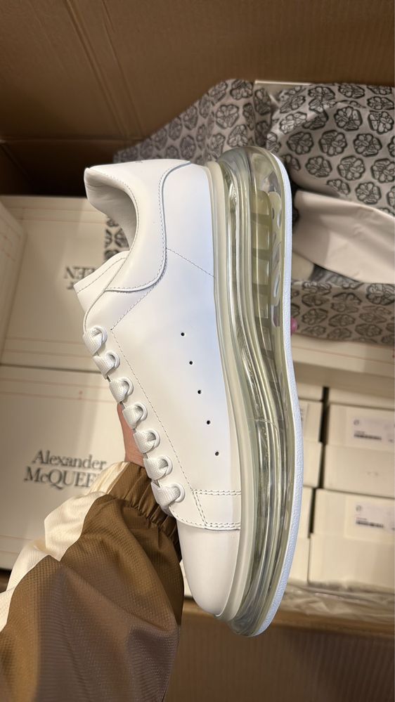 Alexander Mcqueen Oversized sneaker