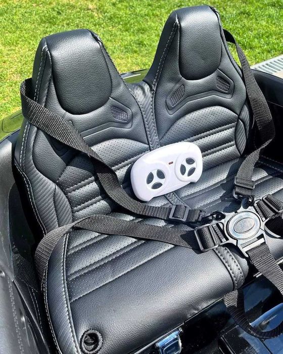 Детский электромобиль : Mercedes-Benz SL 63