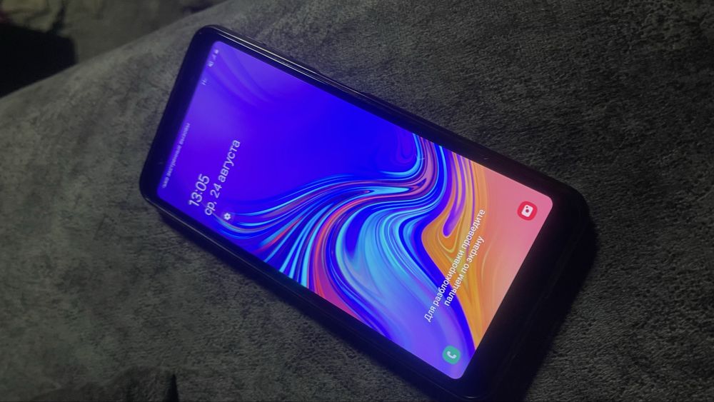 Samsung galaxy A7 4/64gb