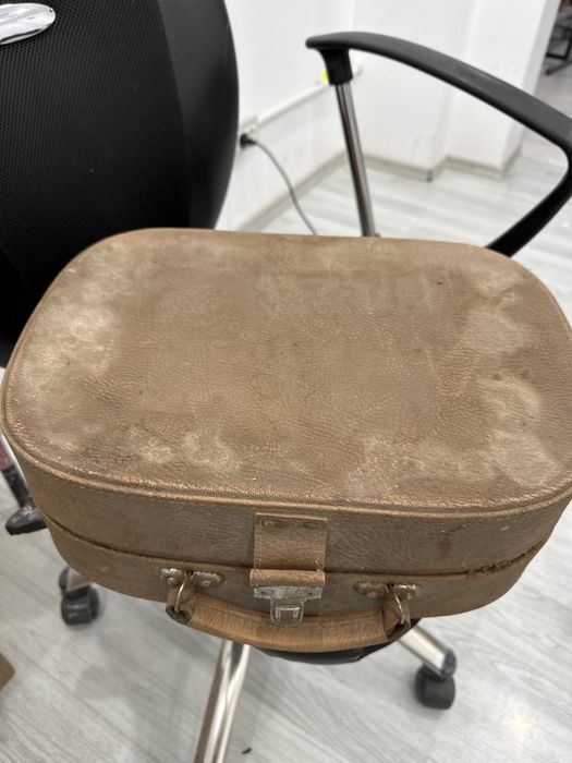 Gramofon Patefon Riz EG-4 pentru anticariat