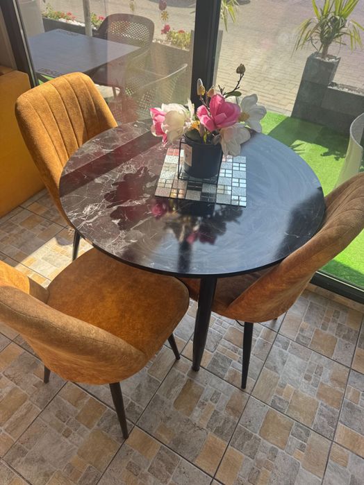 Mobilier cafenea, bar