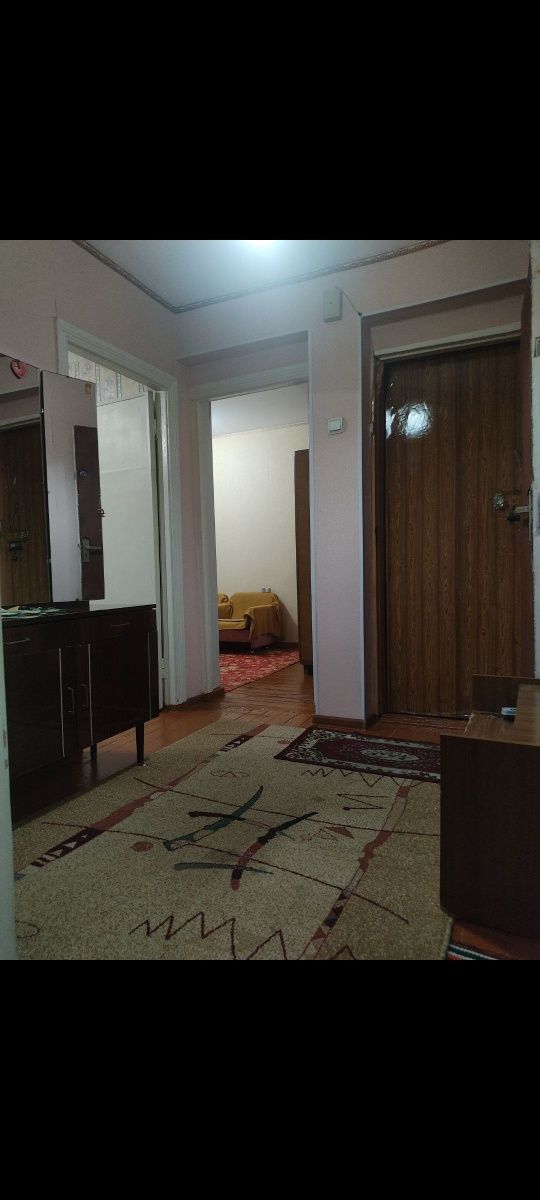 Продаётся просторная 4-комнатная квартира (80 м²) в кирпичном доме!
