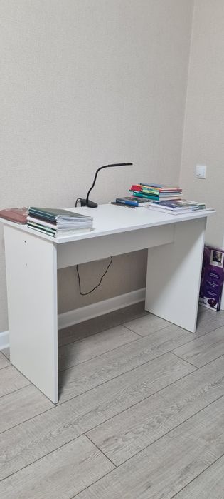 Стол письменный!!