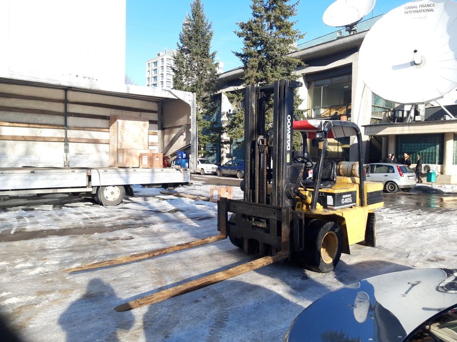 Închiriez Motostivuitor închiriere Sivuitor asiguram transport