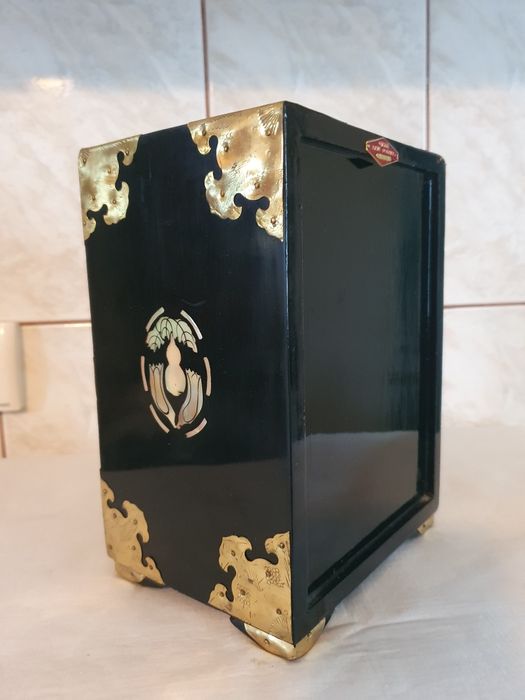 Dulapior pentru Bijuterii