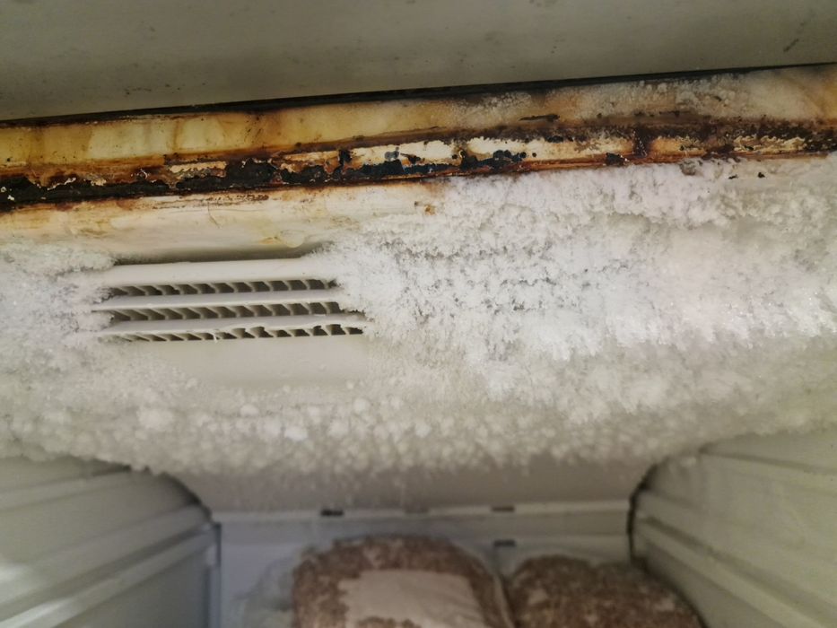 Хладилник с фризер AEG