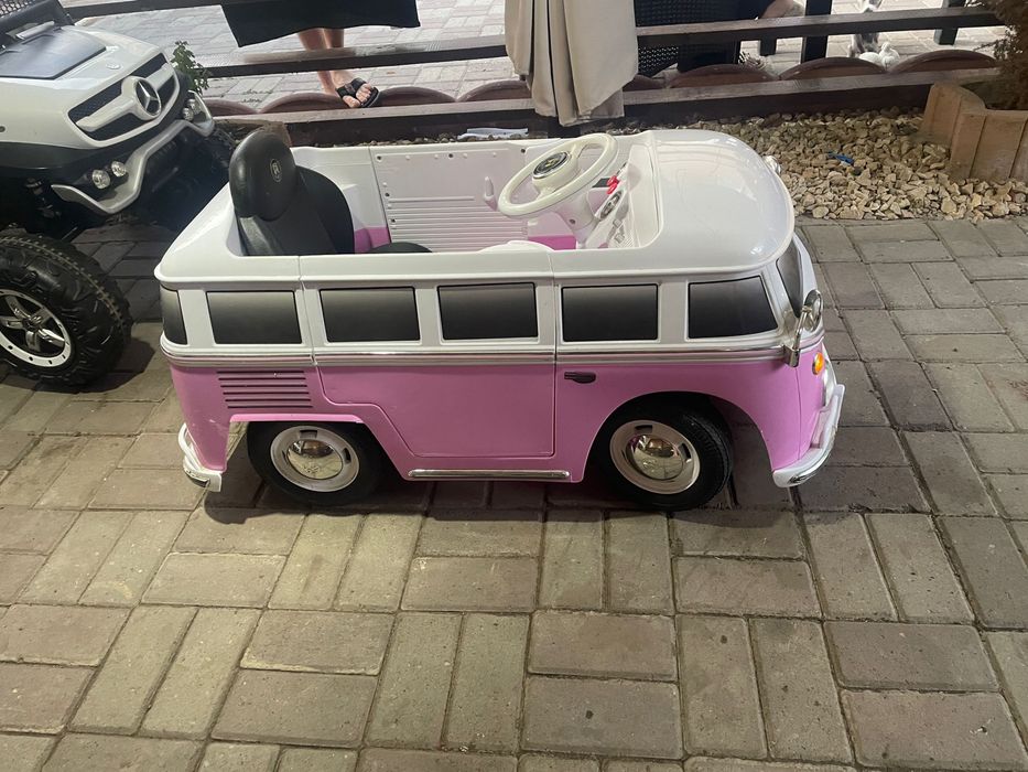 Vand autobuz electric pentru copii, pretul este fix