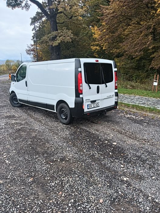 Vând Opel vivaro an 2013