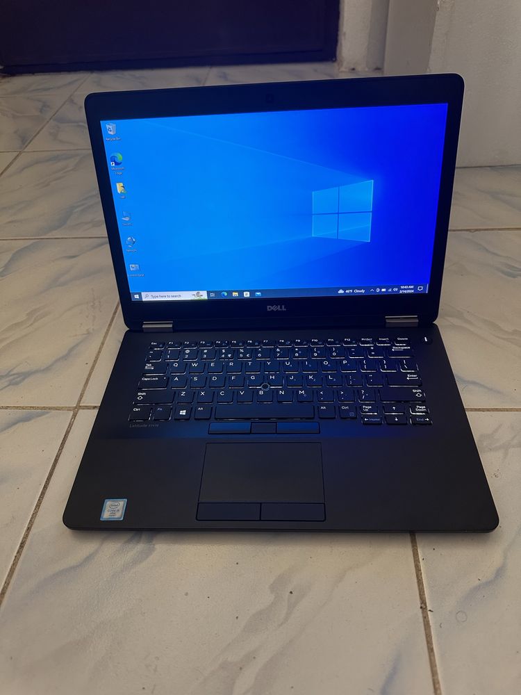 Laptop Dell E 7470. Intel i5-Ram 12gb-SSD 256-Cellular-Full HD