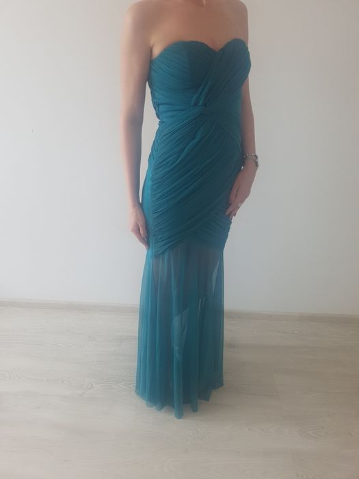 Vand rochii elegante de seara