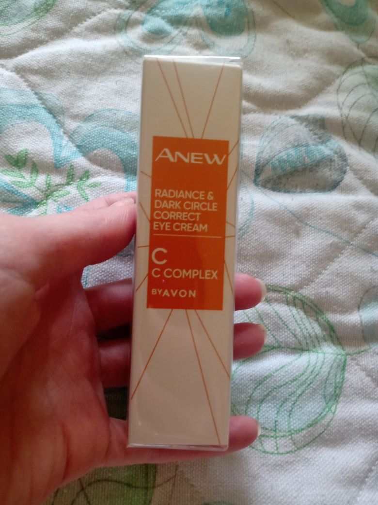 Околоочен крем Avon