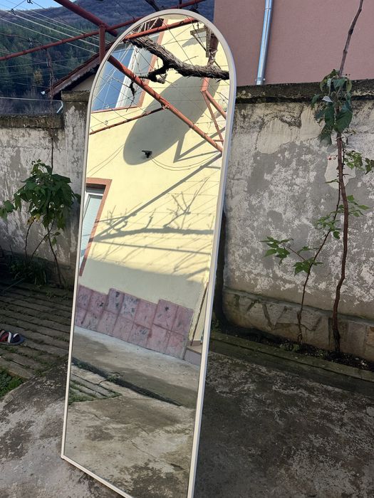 Продавам! Огледало свободно стояща