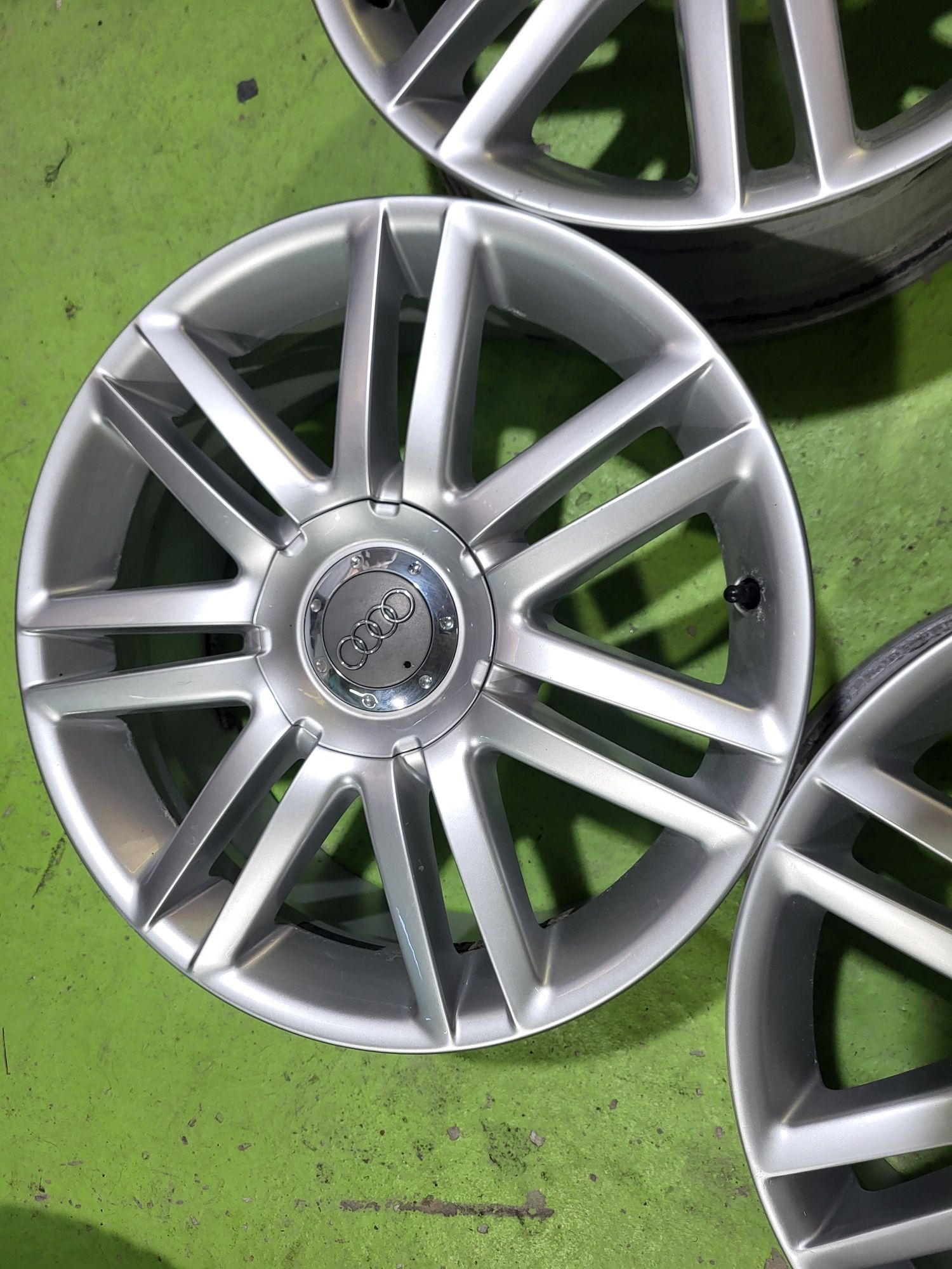18 5x112 Audi A6 4f A4 A3 Vw 5х112